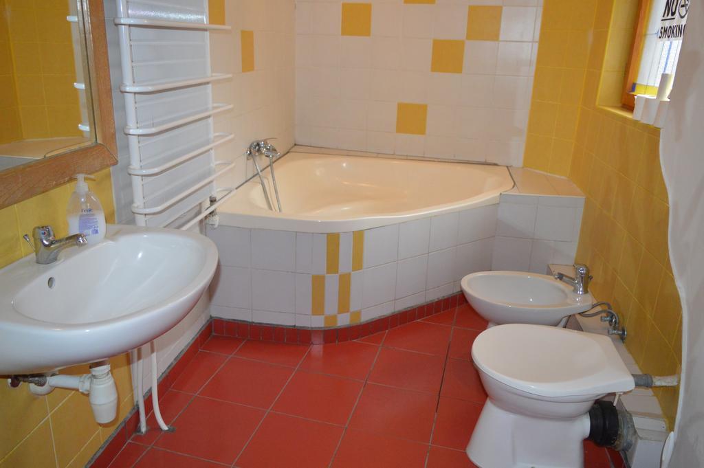 Hostel 66 Сегед Экстерьер фото